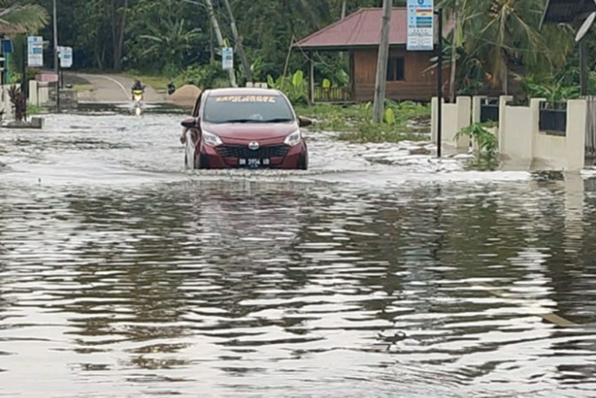 Hujan Deras Picu Banjir di Medan, Ribuan Rumah Terdampak