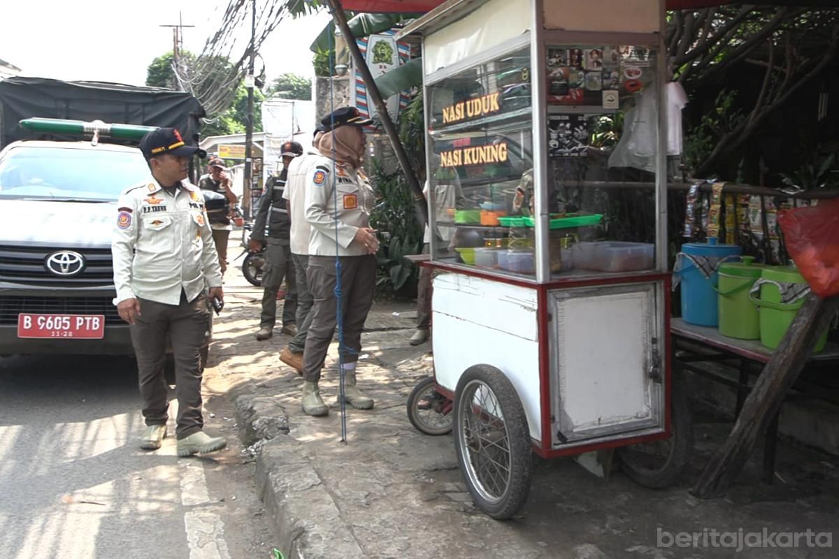 Jaga Fungsi Trotoar, Satpol PP Gelar Operasi Penertiban Pedagang Kakl Lima Setiap Hari Rabu