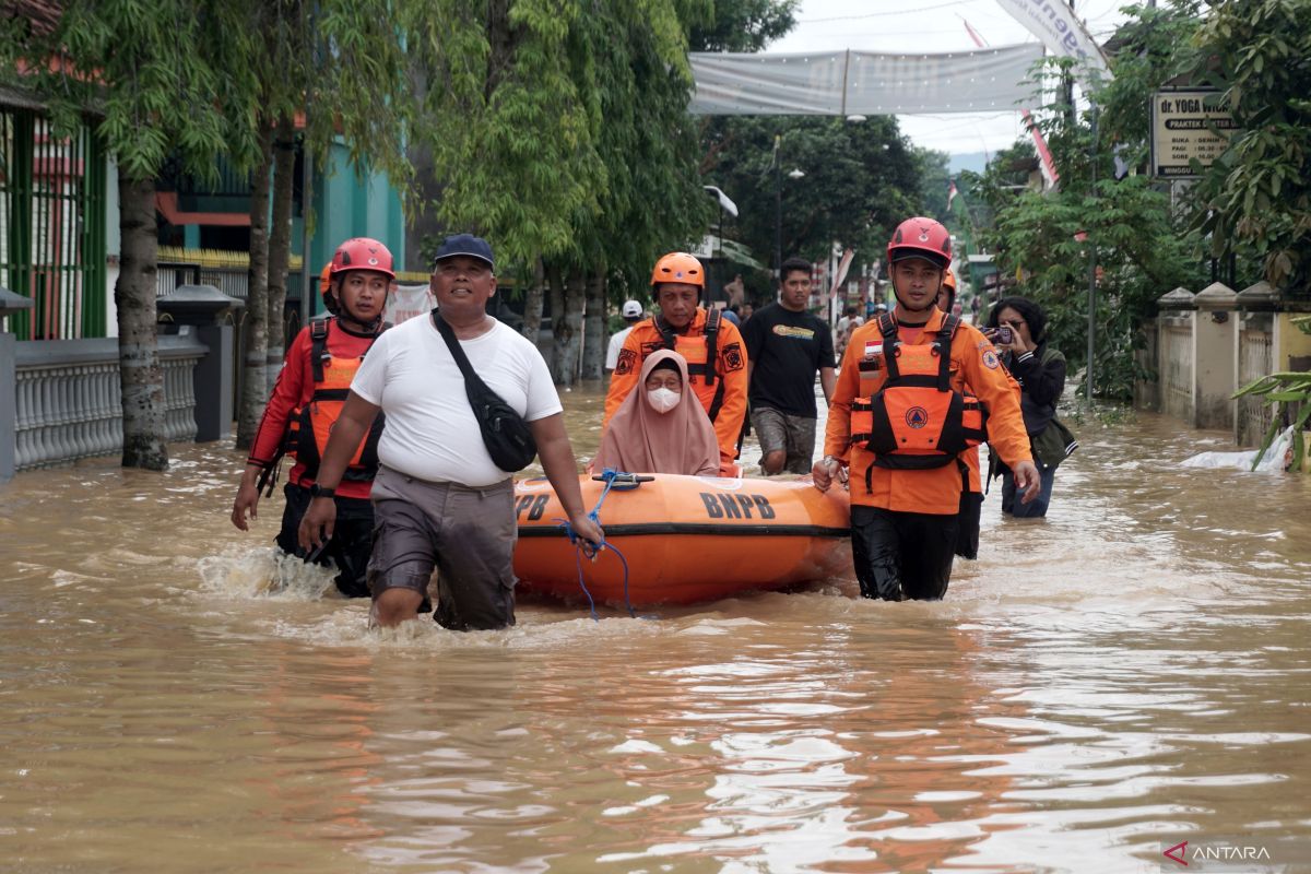 Cuaca Ekstrem Picu Banjir di Trenggalek dan Ponorogo