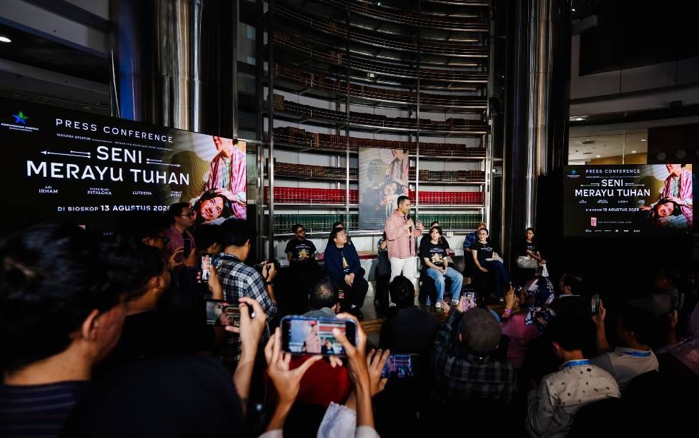 Film “Seni Merayu Tuhan”: Perjalanan Pulang Anak Muda Menemui Tuhannya