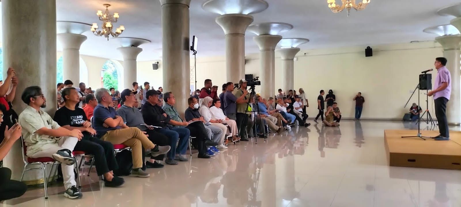 Di Sela Deklarasi Kampus Menggugat, Zainal Arifin Mochtar Serukan Pengadilan Rakyat