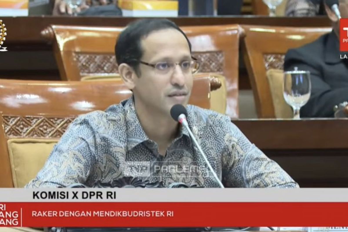 Di Depan Rapat kerja Komisi X DPR, Mendikbudristek Berjanji Hentikan Kenaikan UKT yang Tak Wajar