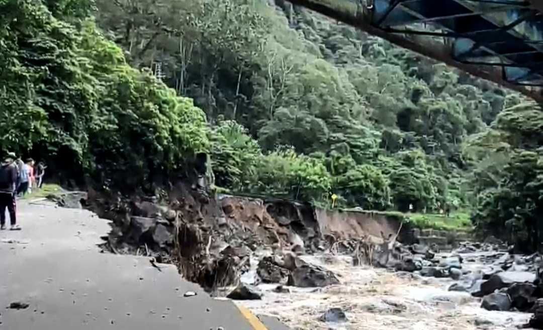 Banjir Sumatera Ingatkan Besarnya Peran Masyarakat Adat dalam Mitigasi Bencana