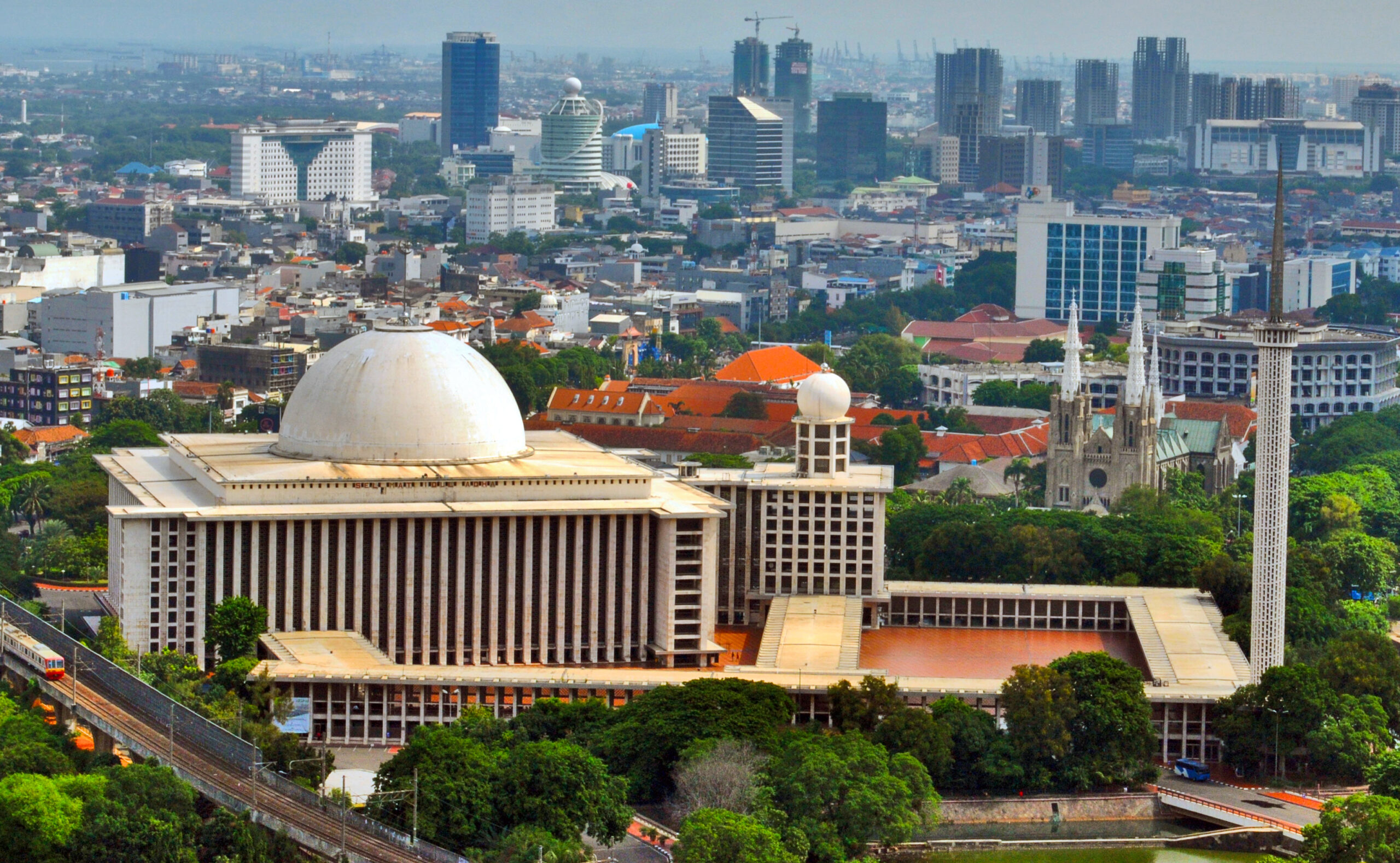 Lebaran di Tengah Ancaman Krisis Global: Pemerintah Harus Siapkan Langkah Antisipatif