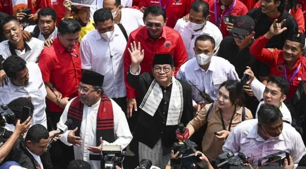 Salip Ridwan Kamil-Suswono, Pasangan Pramono Anung dan Rano Karno Jadi Pasangan Pertama yang Mendaftar ke KPUD Jakarta