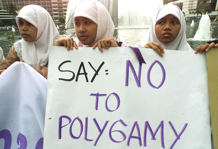 Pergub Jakarta Izinkan Poligami, Bentuk Kebijakan Diskriminatif terhadap Perempuan