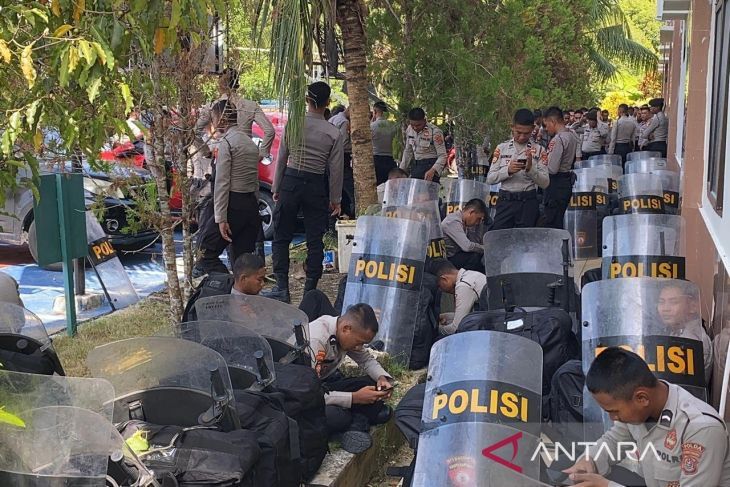 Polisi Kerahkan 500 Personel untuk Jaga Sidang Perdana Guru Honorer Supriyani