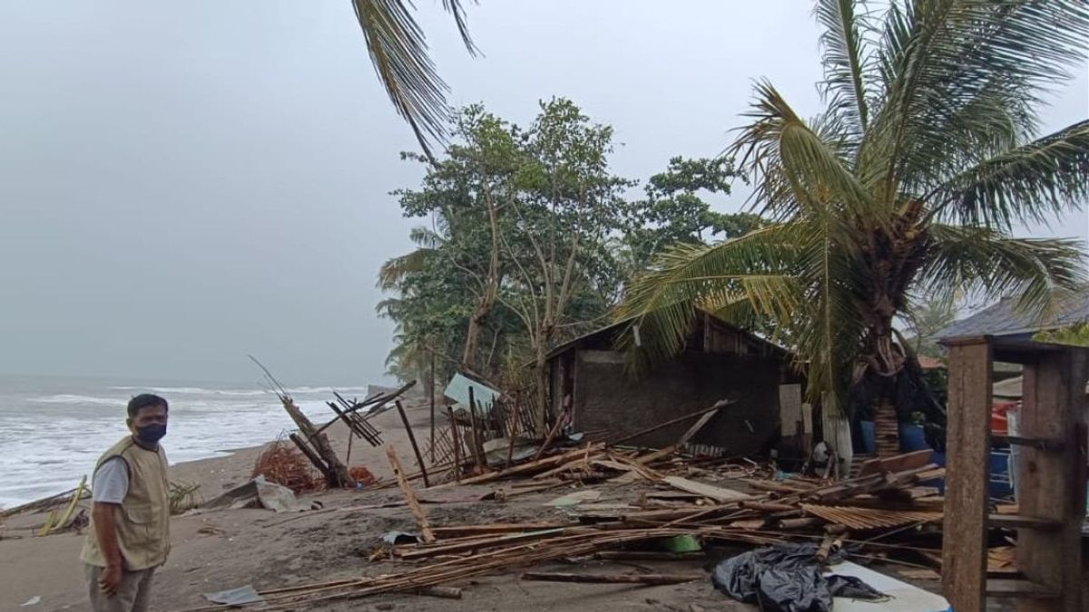 Puluhan Rumah di Palabuhanratu, Sukabumi Rusak Diterjang Abrasi