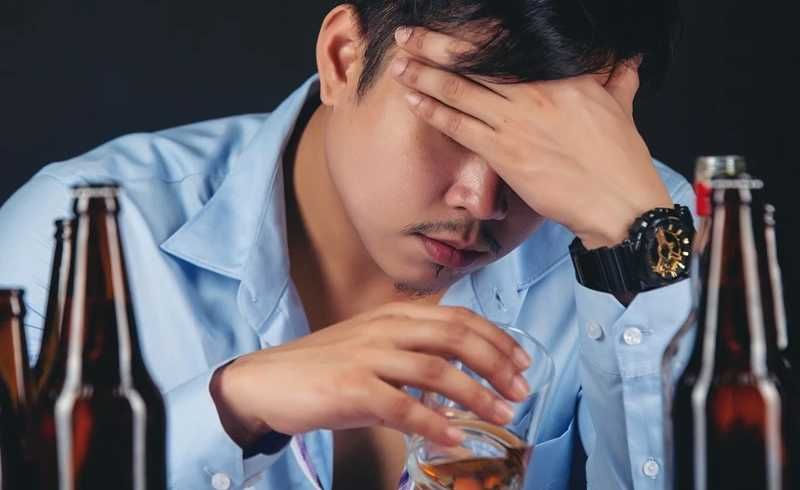 Keracunan Alkohol Bisa Picu Kematian: Bagaimana Cara Mencegah Agar Tidak Terus Berulang