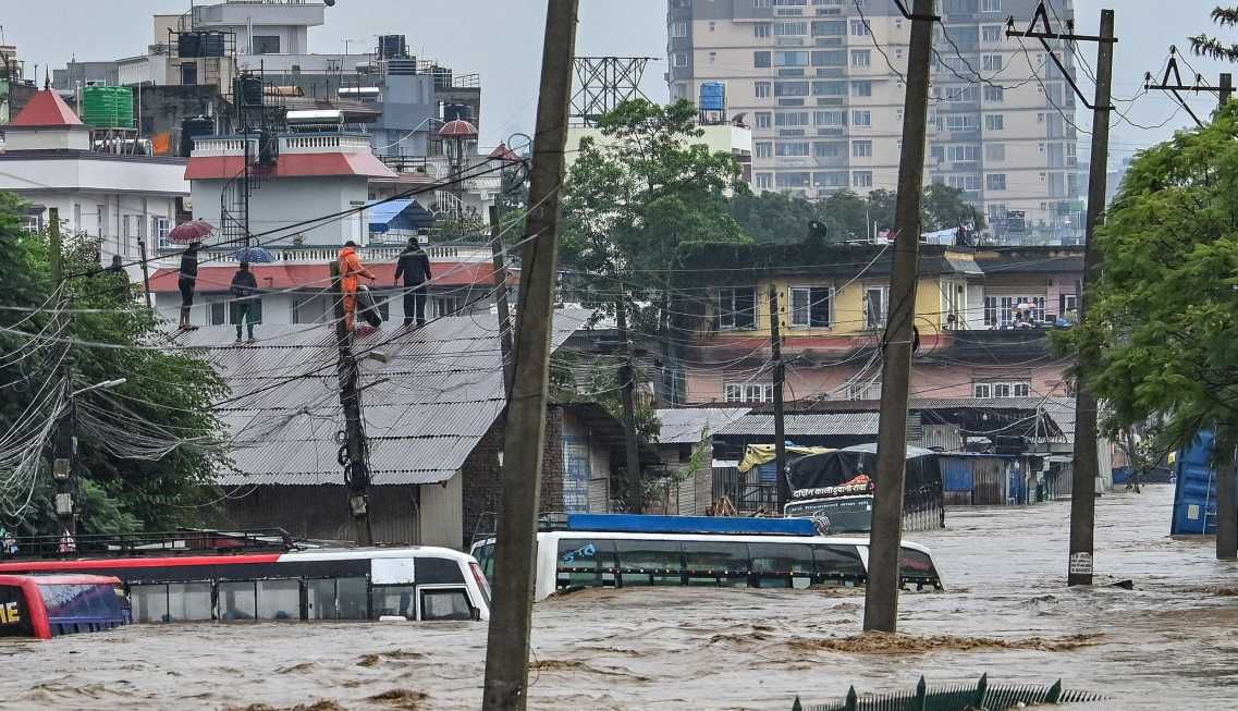 Banjir Dahsyat Landa Vietnam, 90 Orang Tewas