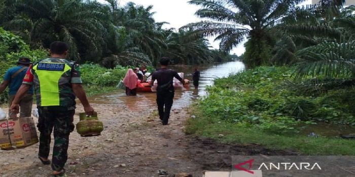 Banjir di Aceh Selatan Sudah Lebih Seminggu, Ratusan Orang Mengungsi