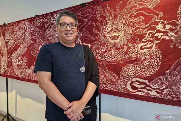 Membatik sebagai Ungkapan Cinta Dave Tjoa pada Batik