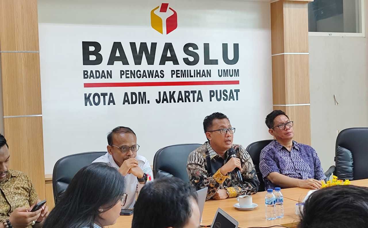 Bawaslu DKI Jakarta Buka Posko Pengaduan Bagi Warga yang KTPnya Dicatut untuk Dukung Pasangan Dharma -Kun