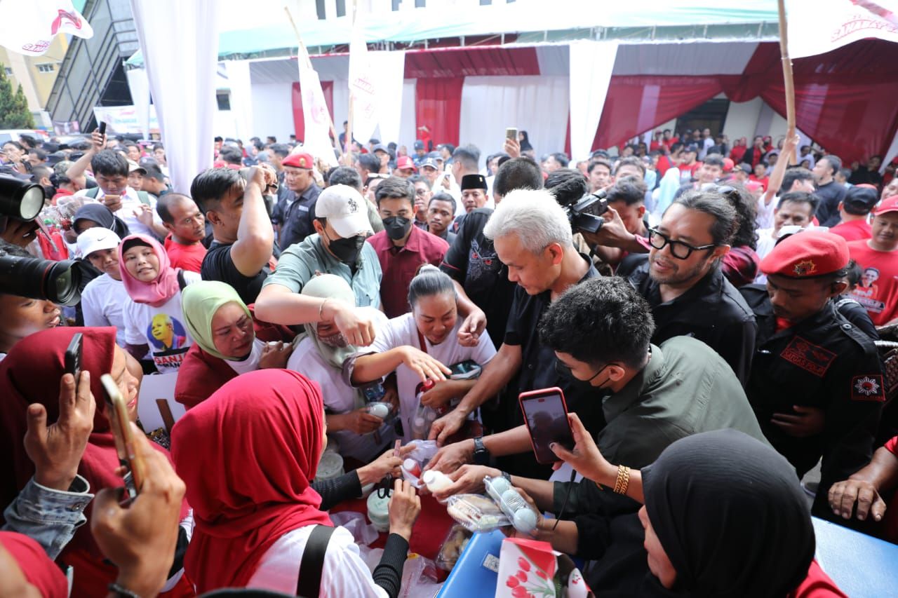 Dengar Curhatan Buruh, Ganjar-Mahfud Akan Evaluasi Omnibus Law UU Cipta Kerja
