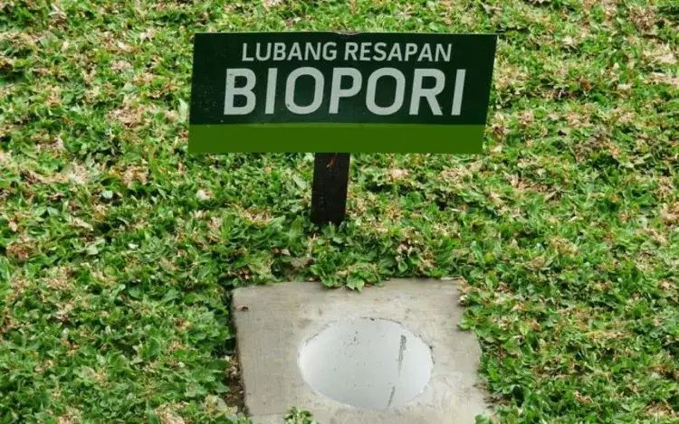 Dinas Lingkungan Hidup Makassar Galakkan Pembuatan Biopori