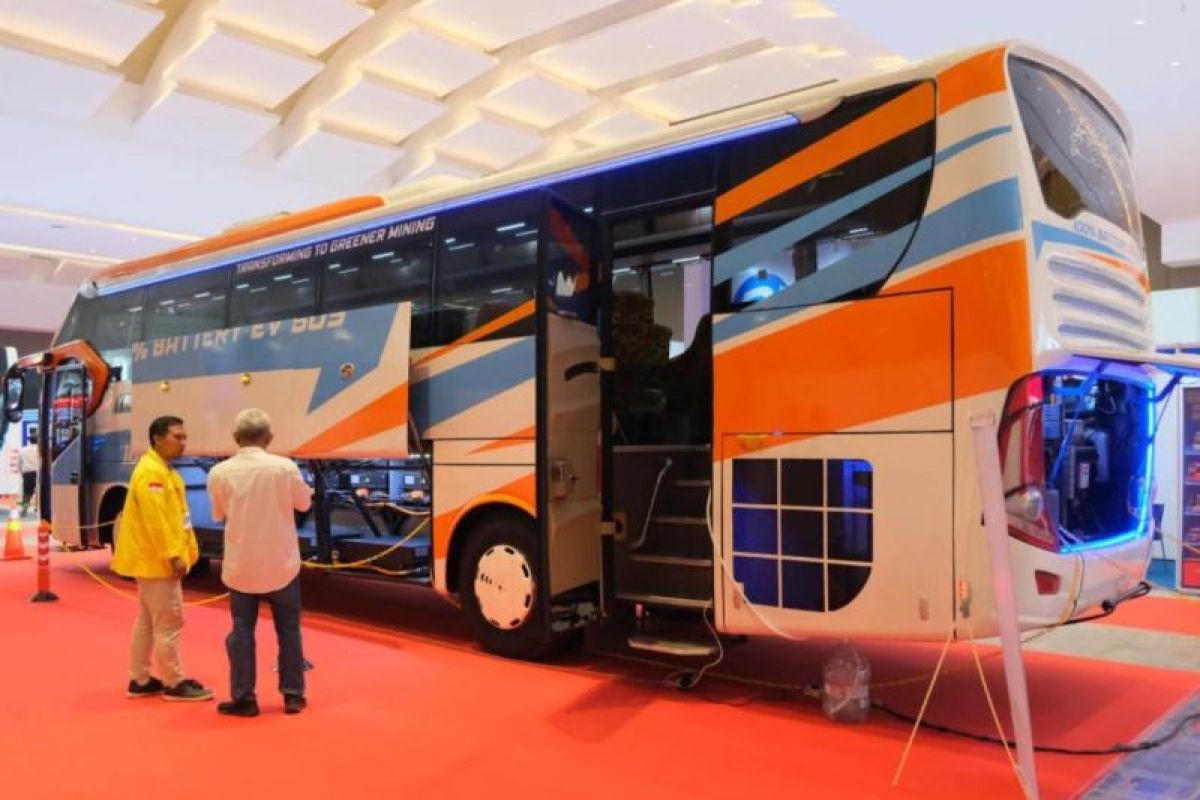 Bus Listrik Hasil Kolaborasi UI-Petrosea Ini Dorong Pengembangan Teknologi Ramah Lingkungan