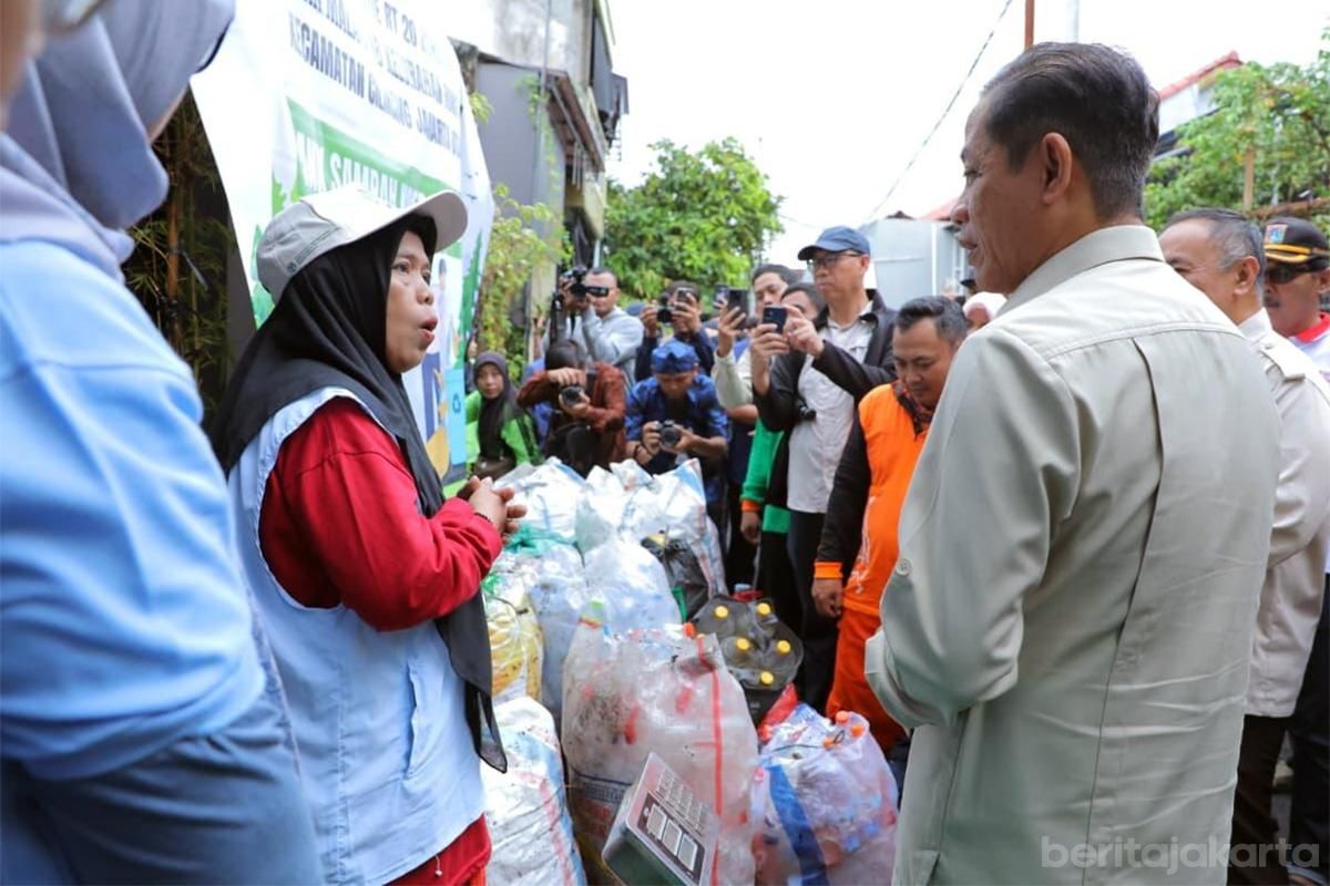 Gerakan 100 Persen Memilah Sampah Dideklarasikan di Jakarta Utara
