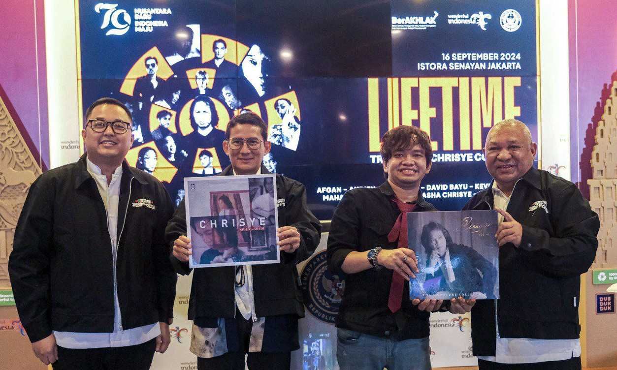 Nantikan! Konser ‘Lifetime Tribute to Chrisye’ untuk Mengenang Penyanyi Legendaris Chrisye
