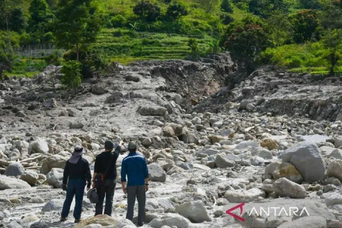 DLHK Sumatera Utara Tanami DAS Asahan dengan Tanaman Bambu dan Beringin
