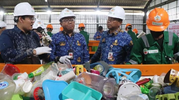 DKI Jakarta Resmikan Pusat Daur Ulang Sampah dengan Kapasitas 8-10 Ton Sehari