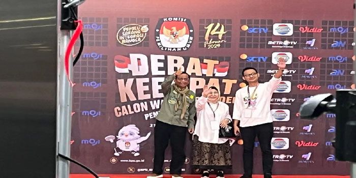 Debat Capres Keempat, Ganjar dan Mahfud Kenakan Kemeja Mapala