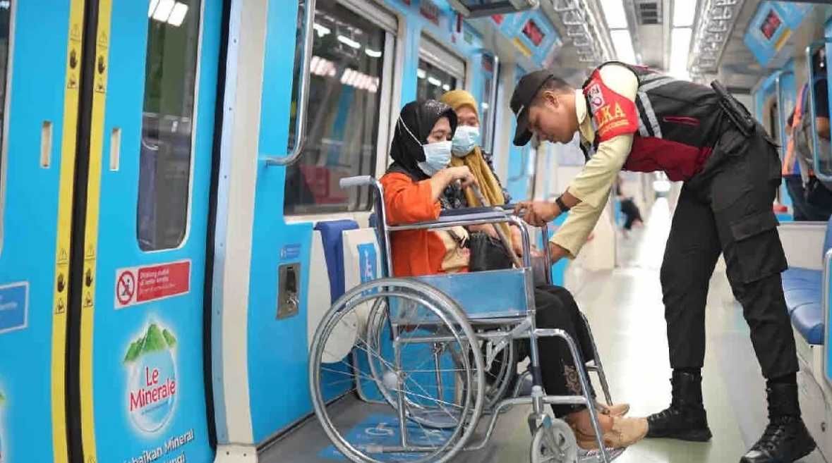 Mengintip Layanan LRT Jabodebek Bagi Penyandang Disabilitas