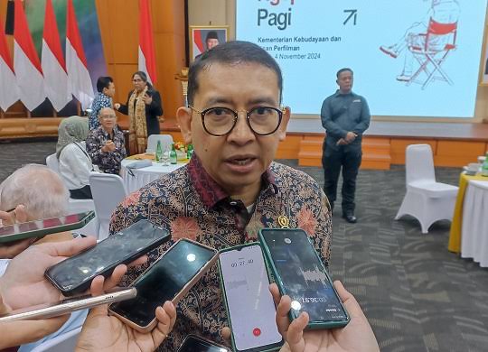 Penulisan Ulang Sejarah Indonesia dan Narasi Fadli Zon: Upaya Culas untuk Memutihkan Dosa Orde Baru