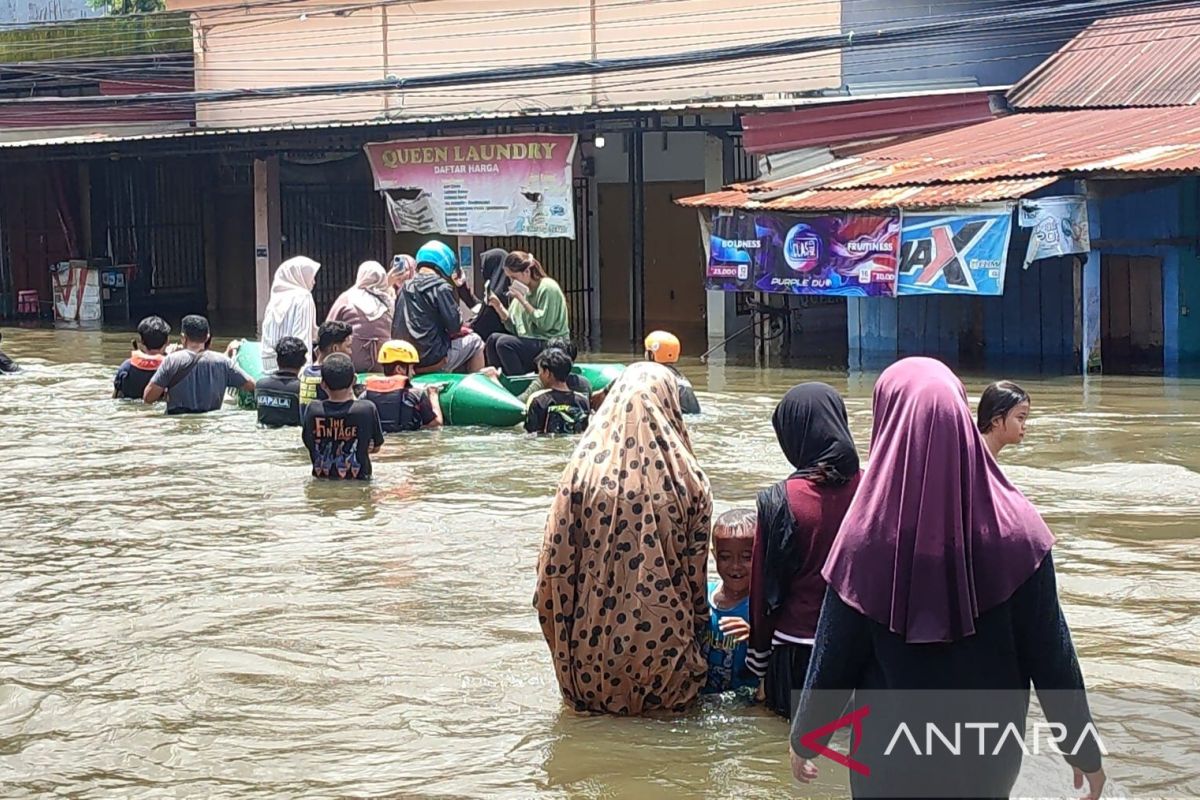 Cuaca Ekstrem Picu Banjir di Makassar Sulawesi Selatan
