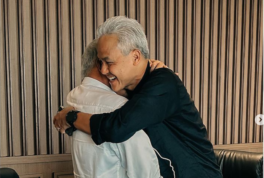 Ganjar Pranowo: Pak Bas Menangis dan Memeluk Erat Saya