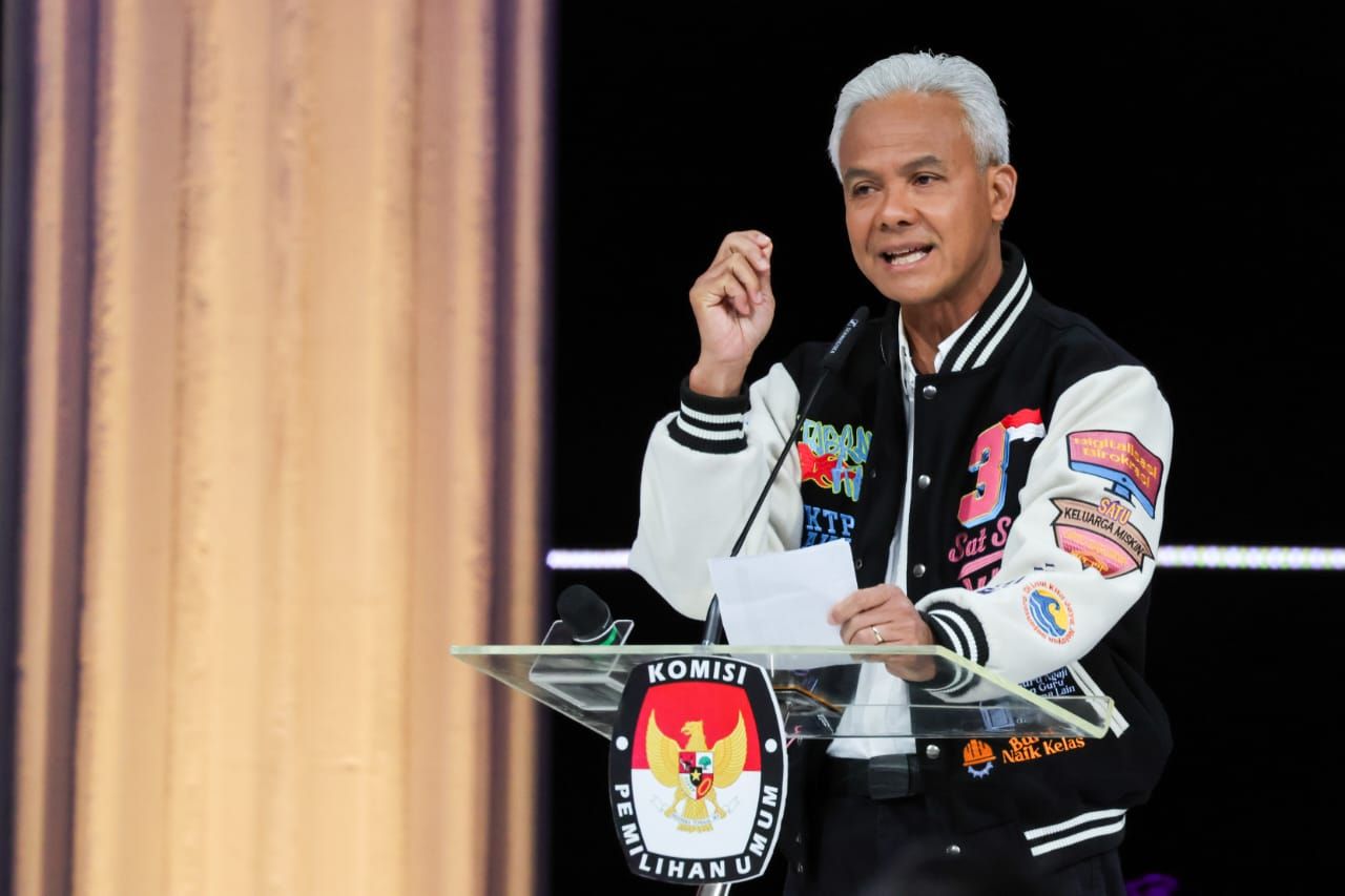 Ganjar: Pemimpin Harus Memberi Contoh dan Melayani Rakyat