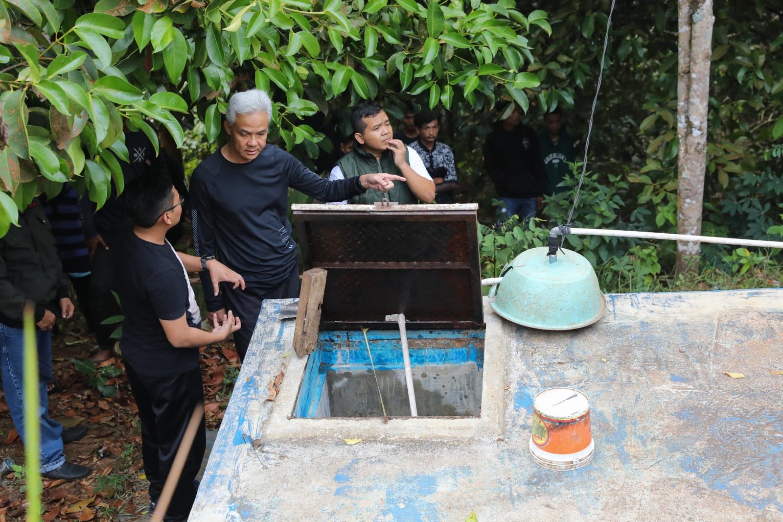 Berkat Sumur Artesis Bantuan Ganjar Pranowo Warga Desa Muncang Tasikmalaya Bisa Akses Air Bersih