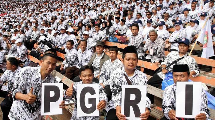 Hari Guru Nasional, Ketua DPR Soroti Kesejahteraan Guru