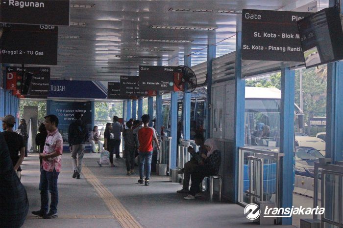 TransJakarta Sediakan Ruang untuk UMKM di Sejumlah Halte