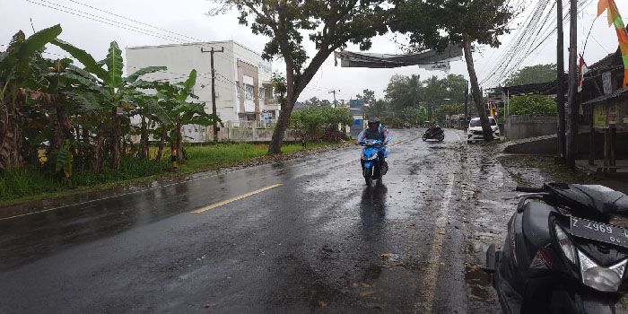 Cuaca Hari Ini: Banten dan Mayoritas Wilayah Berpotensi Hujan