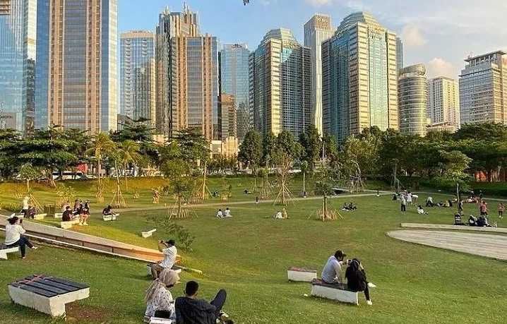 Nggak Usah jauh-jauh, Kita Bisa Piknik ke Hutan Kota GBK Jakarta