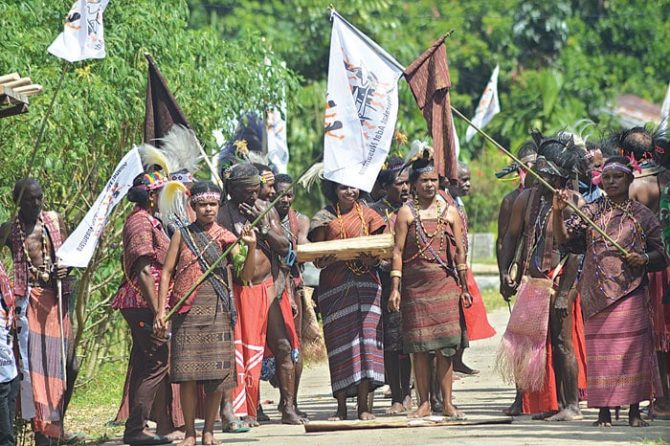 Hari Masyarakat Adat Sedunia: Masih Ada Pengabaian Identitas dan Budaya Masyarakat Adat