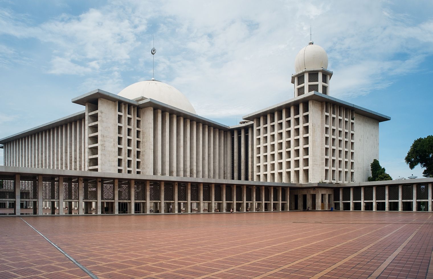 Masjid Istiqlal Persiapkan Shalat Idul Fitri 1445 Hijriah untuk 250.000 Jemaah