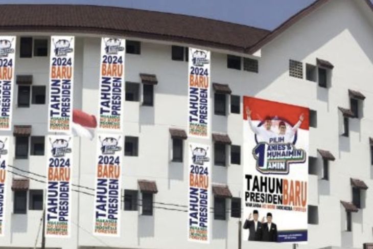 Pro Kontra Pemasangan Baliho Kampanye di Kampung Susun Akuarium Jakarta