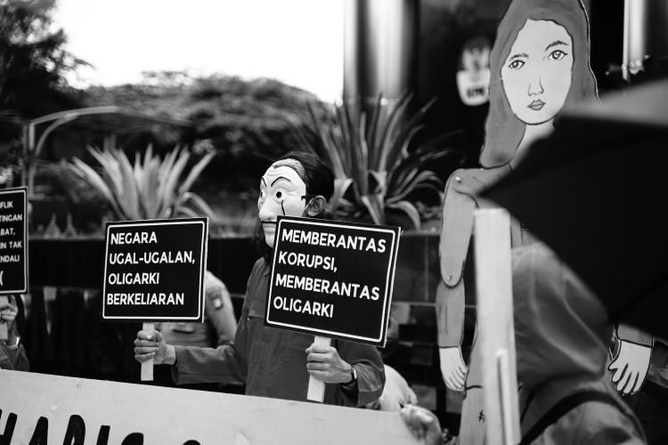 ICW: Kasus Korupsi pada 2023 Meningkat Signifikan Tapi Pasal Pencucian Uang Jarang Digunakan