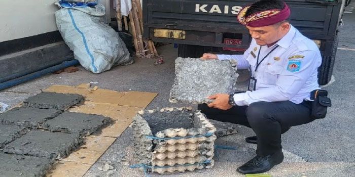 Kurangi Limbah, Kecamatan di Mataram Ubah Sampah Plastik Menjadi Pot