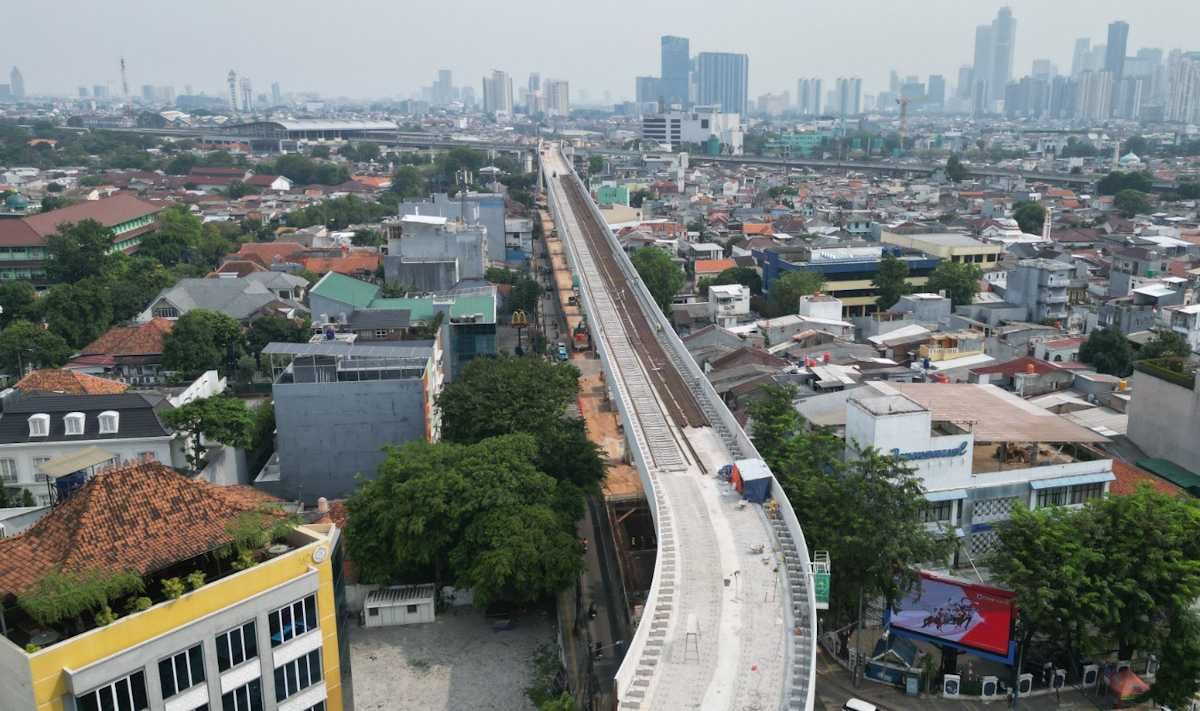 Pembangunan LRT Jakarta Fase 1B Capai 75 Persen