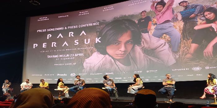 Film “Para Perasuk“: Drama Ambisi dan Ancaman Penggusuran Desa