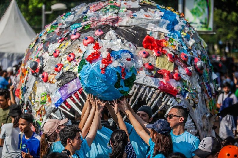 Berita Terpopuler Pekan Ini: Dari Hari Tanpa Kantong Plastik Sedunia hingga Penyusunan Dokumen Iklim