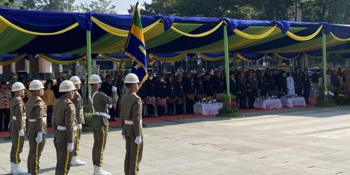 HUT Kota Bandung, Pj Wali Kota Bandung Ajak Warga Tuntaskan Darurat Sampah