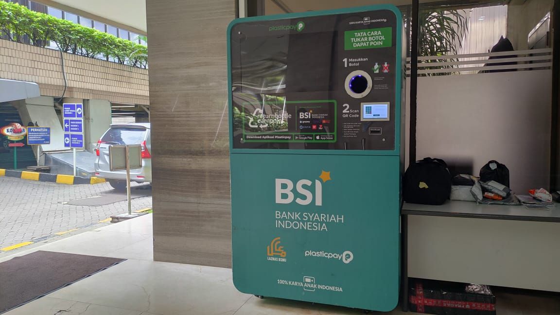 BSI Sediakan Penukar Botol Plastik Bekas atau RVM di 25 Lokasi, Simak Daftarnya di Sini