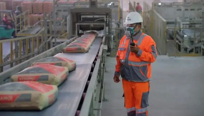 Politisi Ini Mendorong Industri Semen Berkontribusi dalam Pencapaian Emisi Nol pada 2060