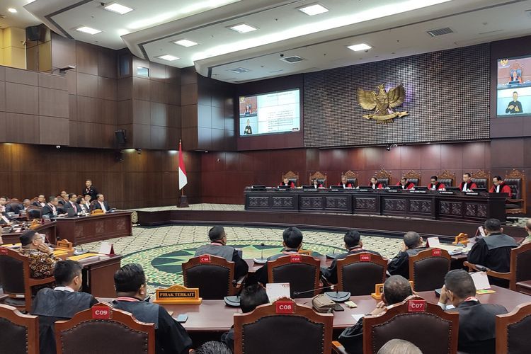 Sidang Sengketa Hasil Pilpres 2024: MK Tolak Permohonan Pasangan Ganjar-Mahfud