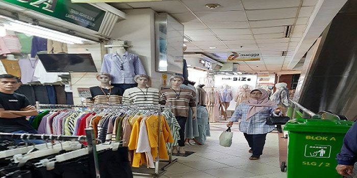 Perdagangan di Pasar Tanah Abang Masih Sepi
