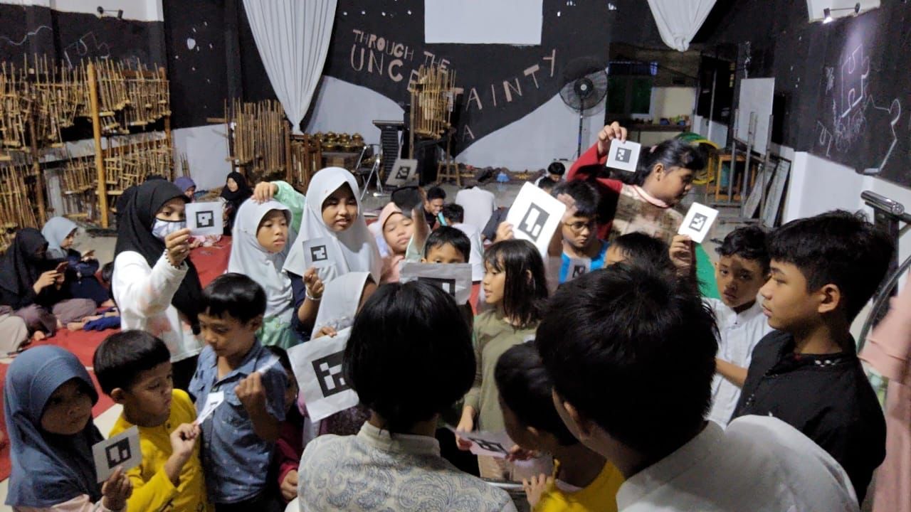 Tak Hanya Membaca, Homeschool Tunas Bangsa Juga Ajak Siswanya Membuat Buku