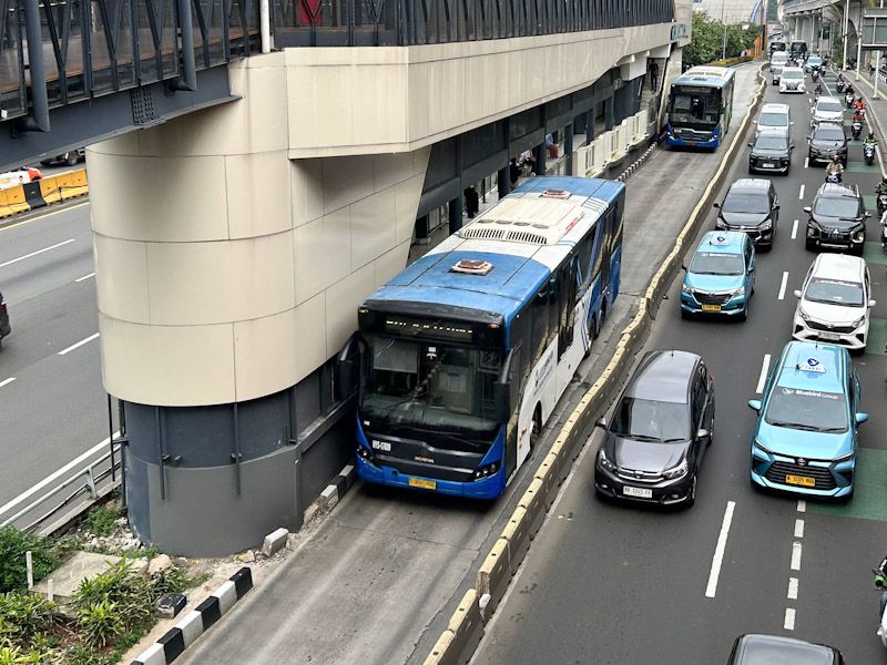 Pemprov DKI Jakarta Perluas Layanan TransJabodetabek Hingga Depok dan Bogor